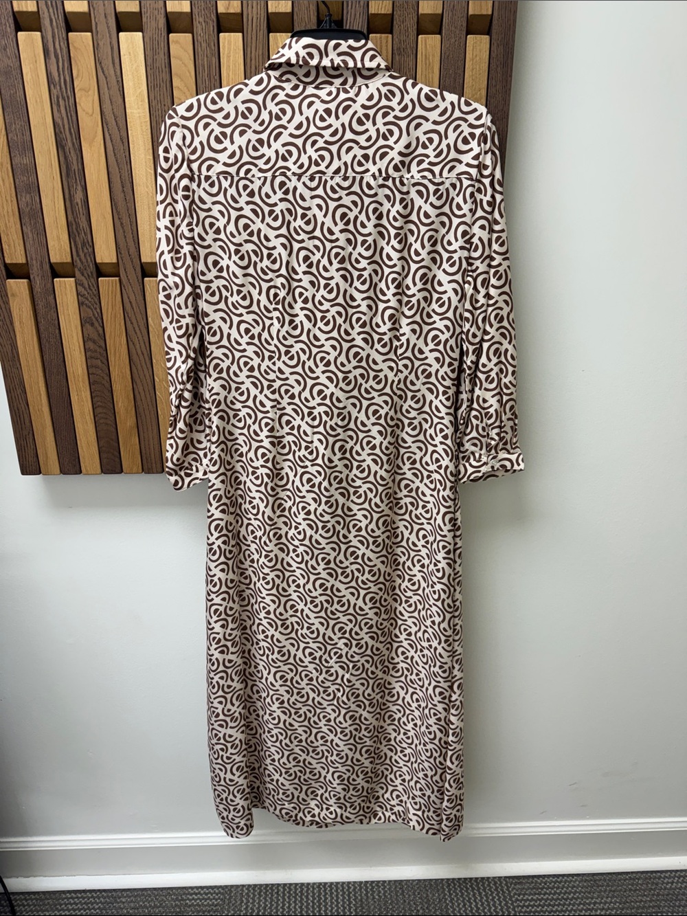 J. McLaughlin Silk Blend Brown & Cream Print Belted Maxi Dress, size XS - Picture 9 of 9